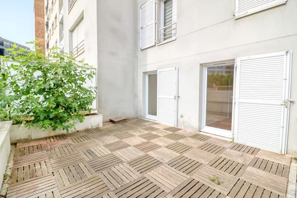 Appartement Montrouge 3 pièces - 73.88m² + terrasse (23m²) et loggia
