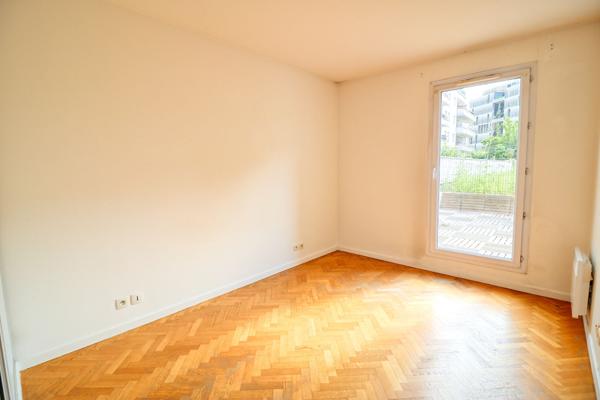 Appartement Montrouge 3 pièces - 73.88m² + terrasse (23m²) et loggia