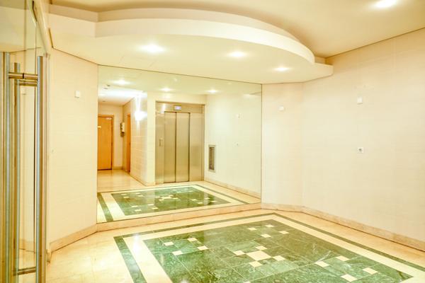 Appartement Montrouge 3 pièces - 73.88m² + terrasse (23m²) et loggia