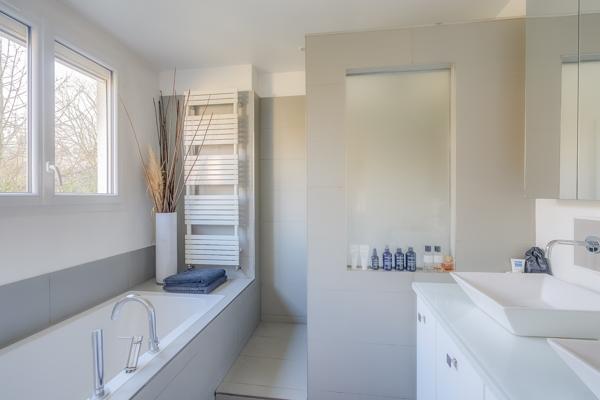 Maison 7 pièces - 225 m² Exclusivité efficity