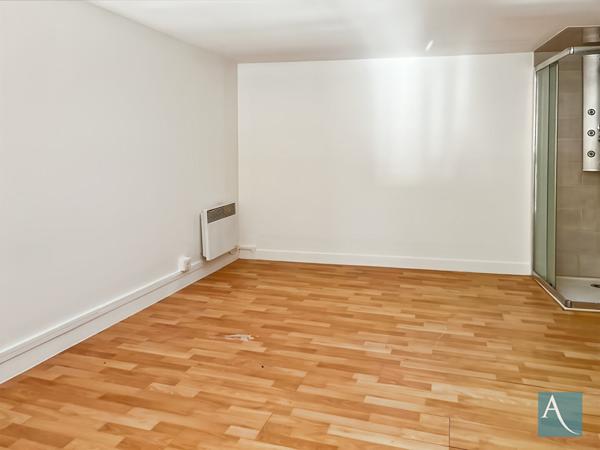 IMMEUBLE DE RAPPORT QUARTIER SAINT-MARTIN ÉTAMPES