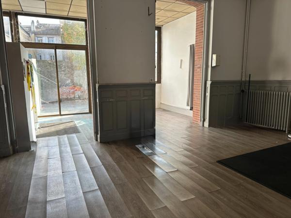 Dpt Hautes Pyrénées (65), à vendre TARBES immeuble