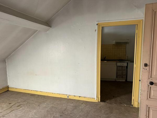 Dpt Hautes Pyrénées (65), à vendre TARBES immeuble