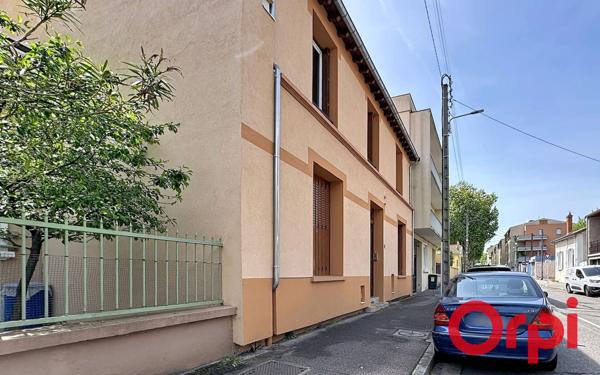 Immeuble à vendre    4 pièces • 160 m2 Oullins