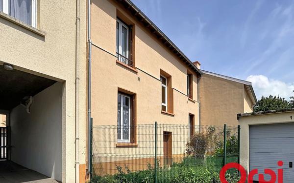 Immeuble à vendre    4 pièces • 160 m2 Oullins