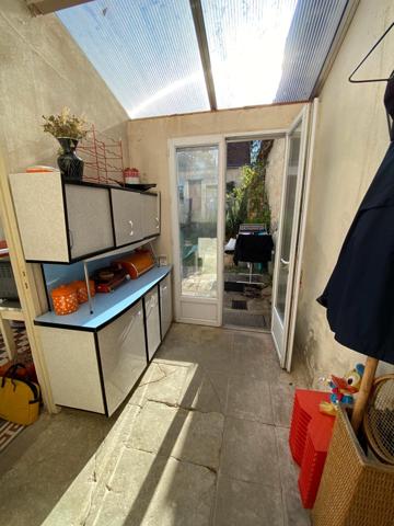 Jolie maison de village avec cour et dépendances