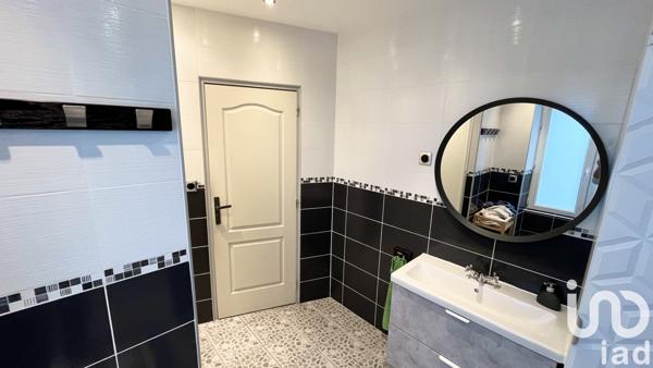 Maison à vendre 6 pièces 108 m² Saint-Jean-Bonnefonds