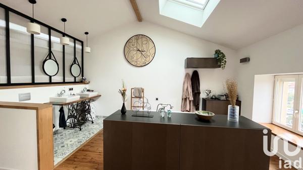 Maison à vendre 6 pièces 108 m² Saint-Jean-Bonnefonds