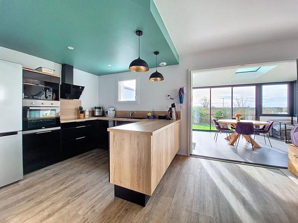 Vente maison La Roche Sur Yon : 272 500 € - AJP Immobilier La Roche-sur-Yon