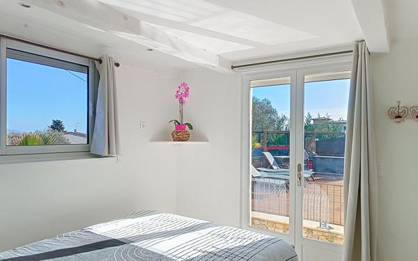 Maison à vendre    5 pièces • 149 m2 Le Rouret