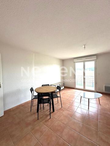 Appartement T2 meublé avec terrasse et parking privatif, secteur Rocadest Carcassonne