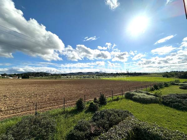 Appartement T2 meublé avec terrasse et parking privatif, secteur Rocadest Carcassonne
