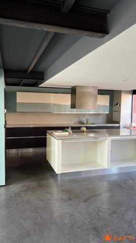 Superbe Loft Triplex 236 m² à Tourcoing (limite Mouvaux)