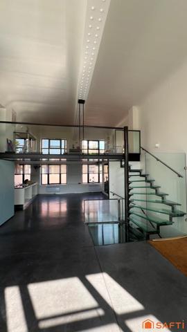Superbe Loft Triplex 236 m² à Tourcoing (limite Mouvaux)
