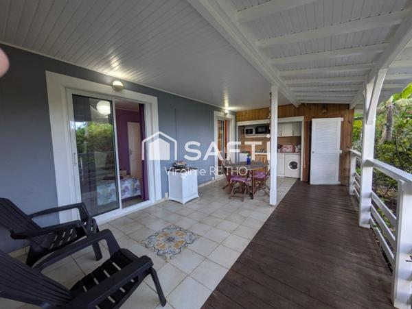 Maison divisée en deux appartements