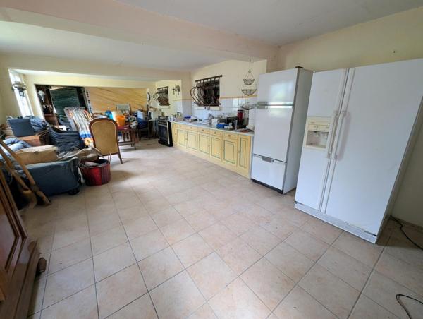 Au coeur du "Poumon Vert de l'agglomération de LYON" et à 5 mn de toutes les commodités