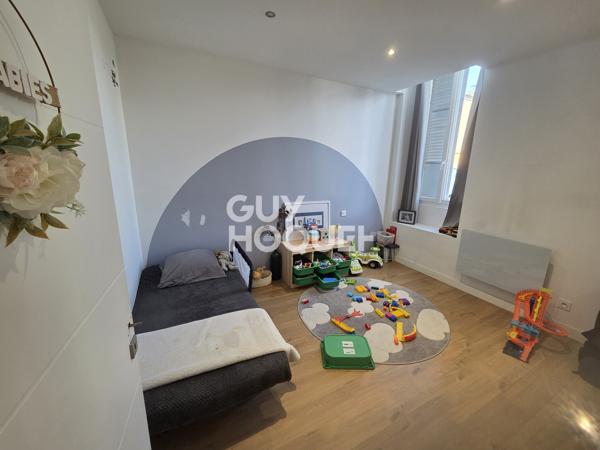 APPARTEMENT À VENDRE DE 4 PIÈCES DE 155,00 M²