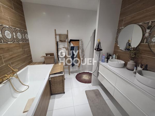 APPARTEMENT À VENDRE DE 4 PIÈCES DE 155,00 M²