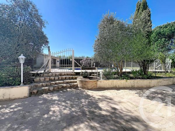 Maison à vendre  8 pièces - 191,50 m 2   LE PIZOU  - 24