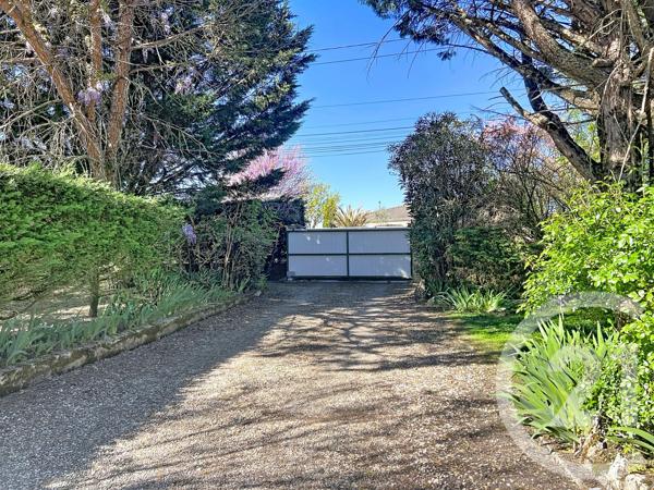 Maison à vendre  8 pièces - 191,50 m 2   LE PIZOU  - 24