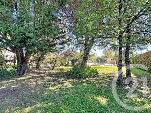 Maison à vendre  8 pièces - 191,50 m 2   LE PIZOU  - 24