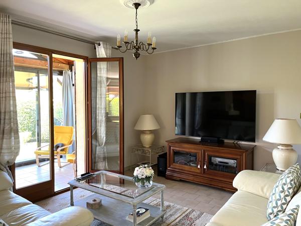 Tignieu-Jameyzieu (38230) TIGNIEU MAISON 98 m² SUR TERRAIN PLAT ET ARBORE DE 900 m² SUR DEMI SOUS/SOL