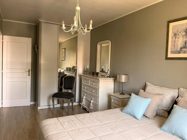 Tignieu-Jameyzieu (38230) TIGNIEU MAISON 98 m² SUR TERRAIN PLAT ET ARBORE DE 900 m² SUR DEMI SOUS/SOL