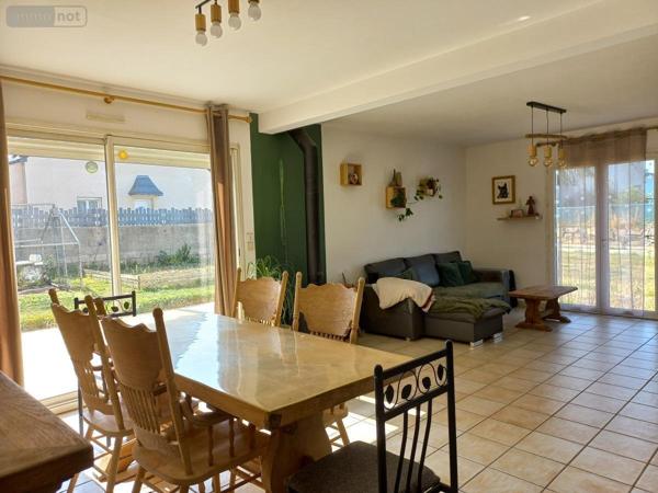 Maison à vendre à Hillion dans les Côtes-d'Armor (22120), ref : 22012-4286