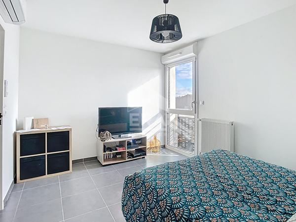 Jolie maison récente avec garage