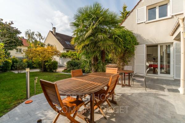 Montesson Village - Maison 8 pièces avec grand jardin