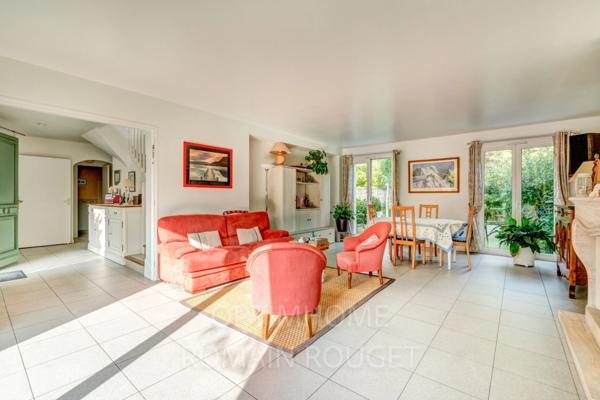 Montesson Village - Maison 8 pièces avec grand jardin