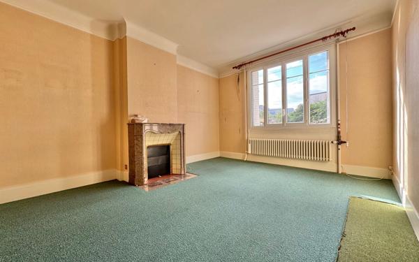 Maison à vendre    4 pièces • 145,75 m2 Chartres