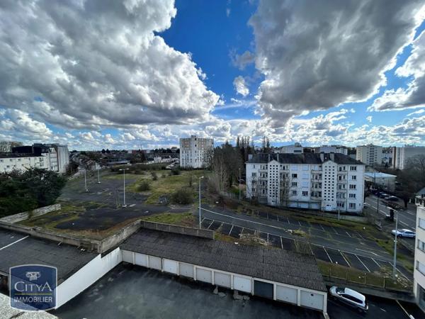 Appartement à louer 4 pièces 75.65m²