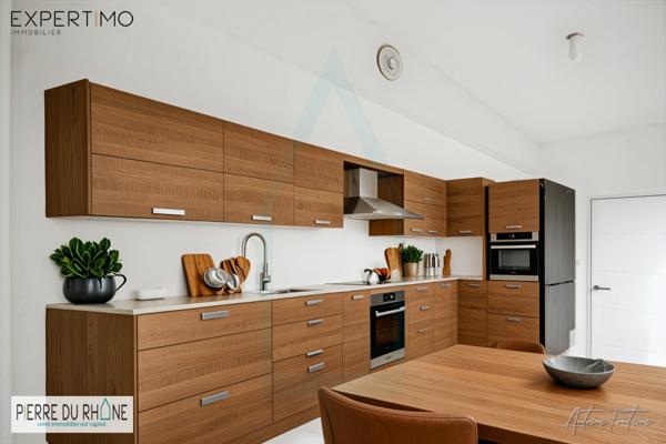 Francheville (69340) Vends Francheville (69340) Appartement en Attique T4 de 96m² et 100m² terrasse