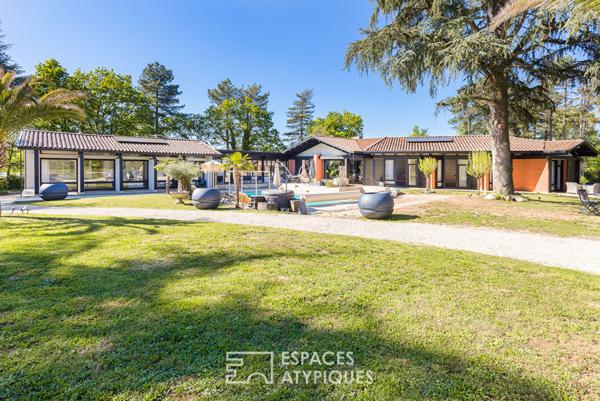 Villa d’architecte avec piscine et parc arboré aux portes de Montauban
