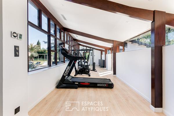 Villa d’architecte avec piscine et parc arboré aux portes de Montauban