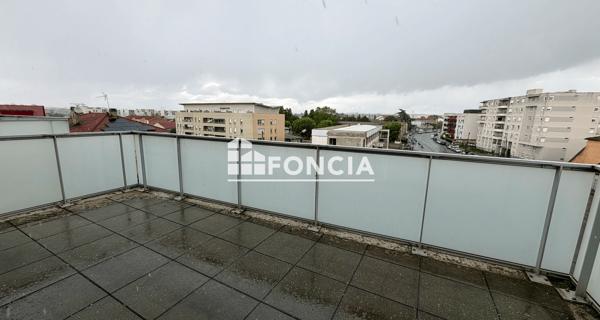 Location Appartement 3 pièces 79.46 m² - Villeurbanne 69100