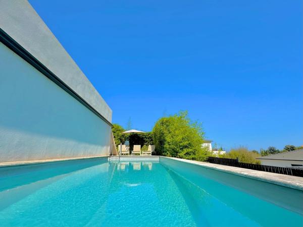 Belle maison contemporaine T4 avec piscine et vue mer