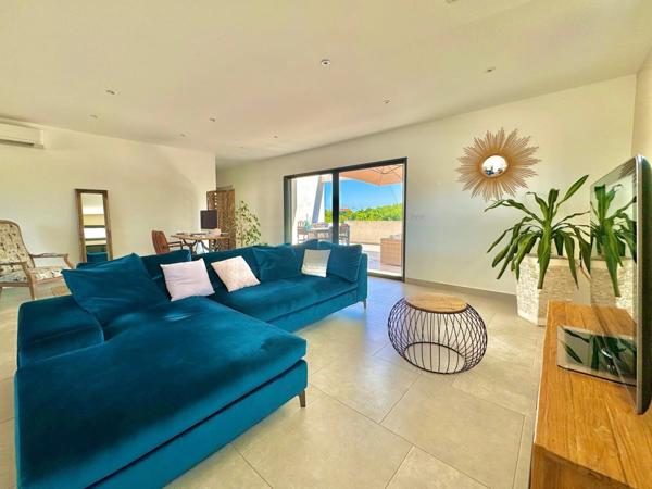 Belle maison contemporaine T4 avec piscine et vue mer