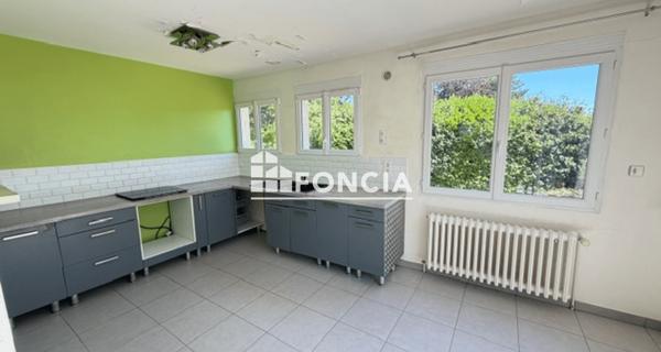À vendre Maison 5 pièces 123 m² - Arnage 72230