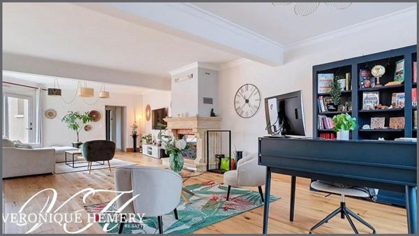 Superbe prestation complète et qualitative 4 chambres aux volumes généreux avec vie de plain pied