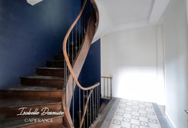 Tullins-Fures – Maison de caractère rénovée – 166 m² – 4 chambres – Jardin