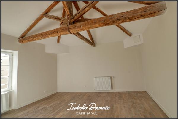 Tullins-Fures – Maison de caractère rénovée – 166 m² – 4 chambres – Jardin