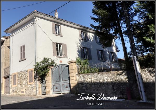 Tullins-Fures – Maison de caractère rénovée – 166 m² – 4 chambres – Jardin