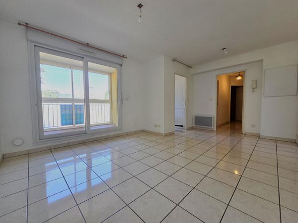 Achat vente Appartement 3 pièces 2 chambres Solliès proche Toulon