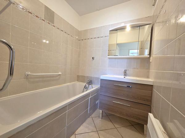 Achat vente Appartement 3 pièces 2 chambres Solliès proche Toulon