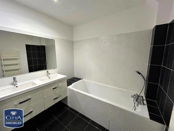 Appartement à louer 3 pièces 87.33m²