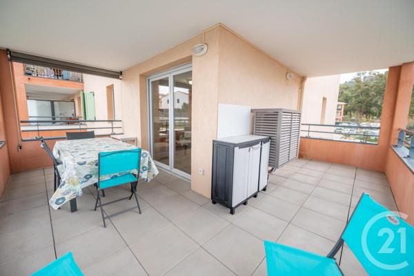 appartement à vendre  3 pièces - 62,15 m2 BORMES LES MIMOSAS - 83