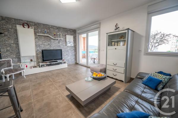 appartement à vendre  3 pièces - 62,15 m2 BORMES LES MIMOSAS - 83