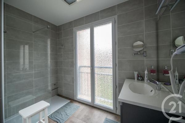 appartement à vendre  3 pièces - 62,15 m2 BORMES LES MIMOSAS - 83